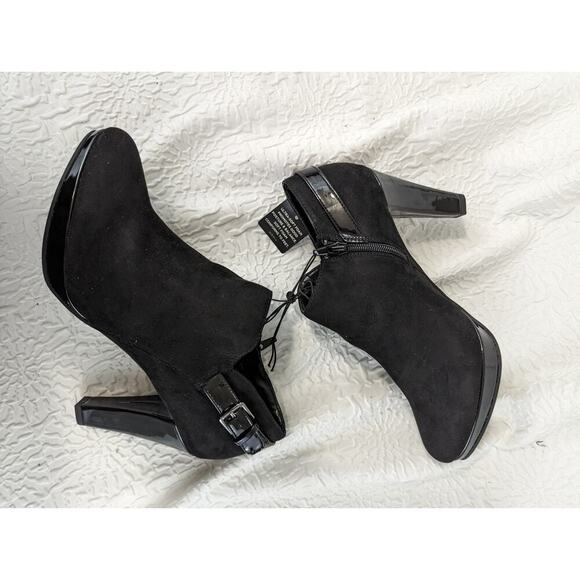 NWT! EAST 5TH! BLACK PATENT LEATHER & FAUX SUEDE ANKLE BOOTIE HEELS! SZ 10M - Picture 3 of 8